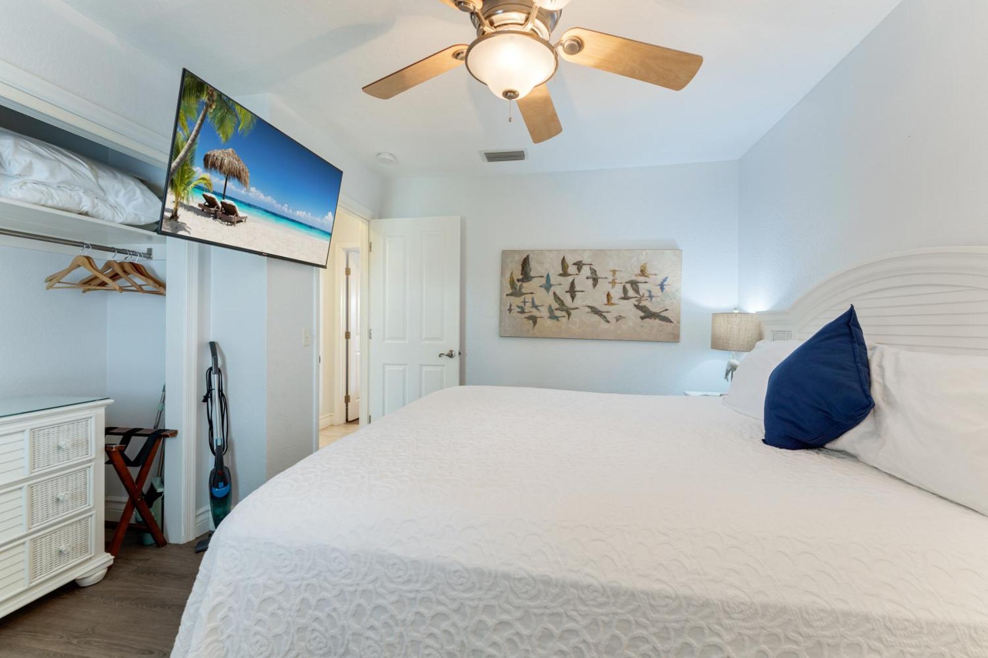 An Island Getaway At Palm Tree Villas 霍姆斯海滩 外观 照片