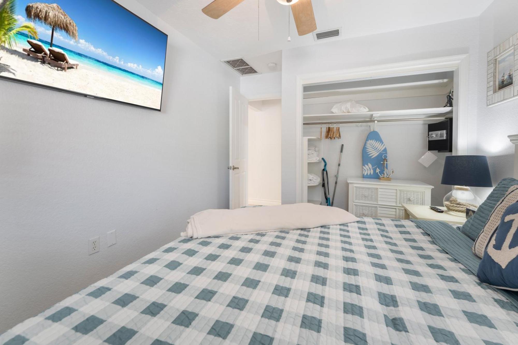 An Island Getaway At Palm Tree Villas 霍姆斯海滩 外观 照片